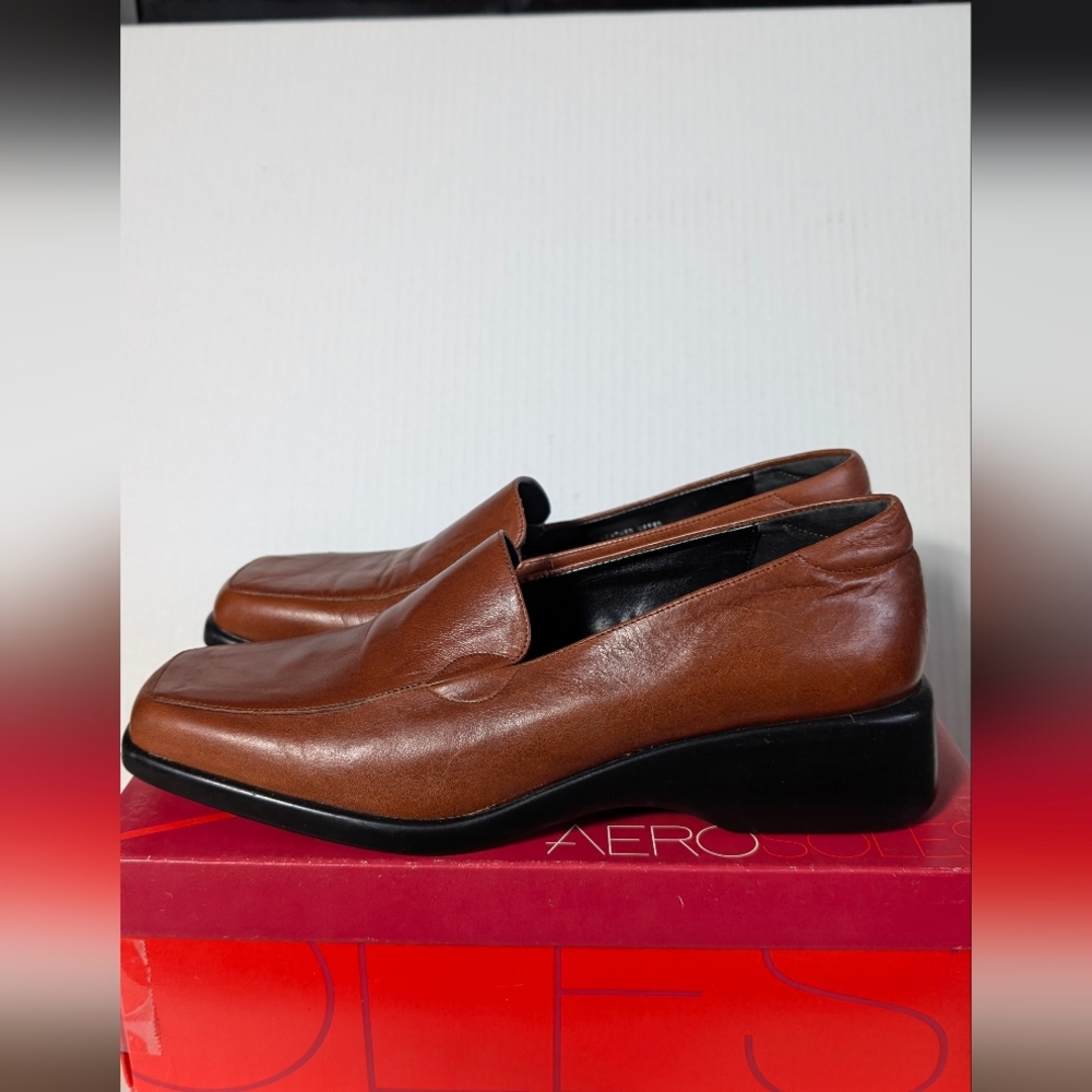 Aerosoles Final Exam Brown Leather Loafers Size 10B comfort Slip-ons. Academia.